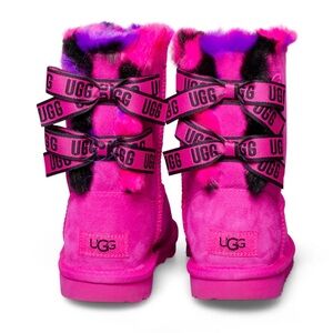 UGG BAILEY $160 Toddler BOW PLAID PUNK ROCK ROSE SUEDE SHEEPSKIN BOOTS Sz 11 GUC